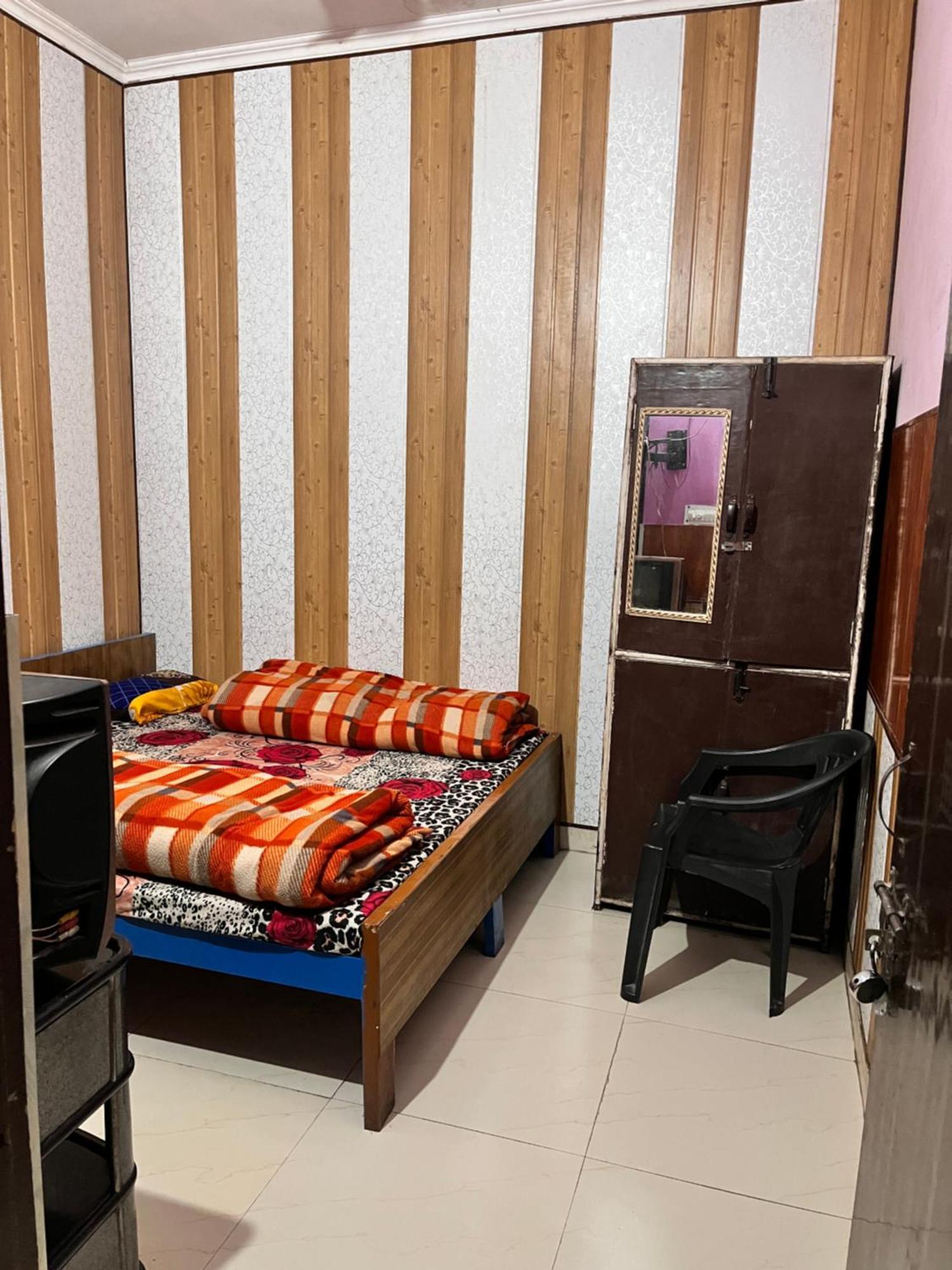 Hotel Pushpanjali Haldwāni المظهر الخارجي الصورة
