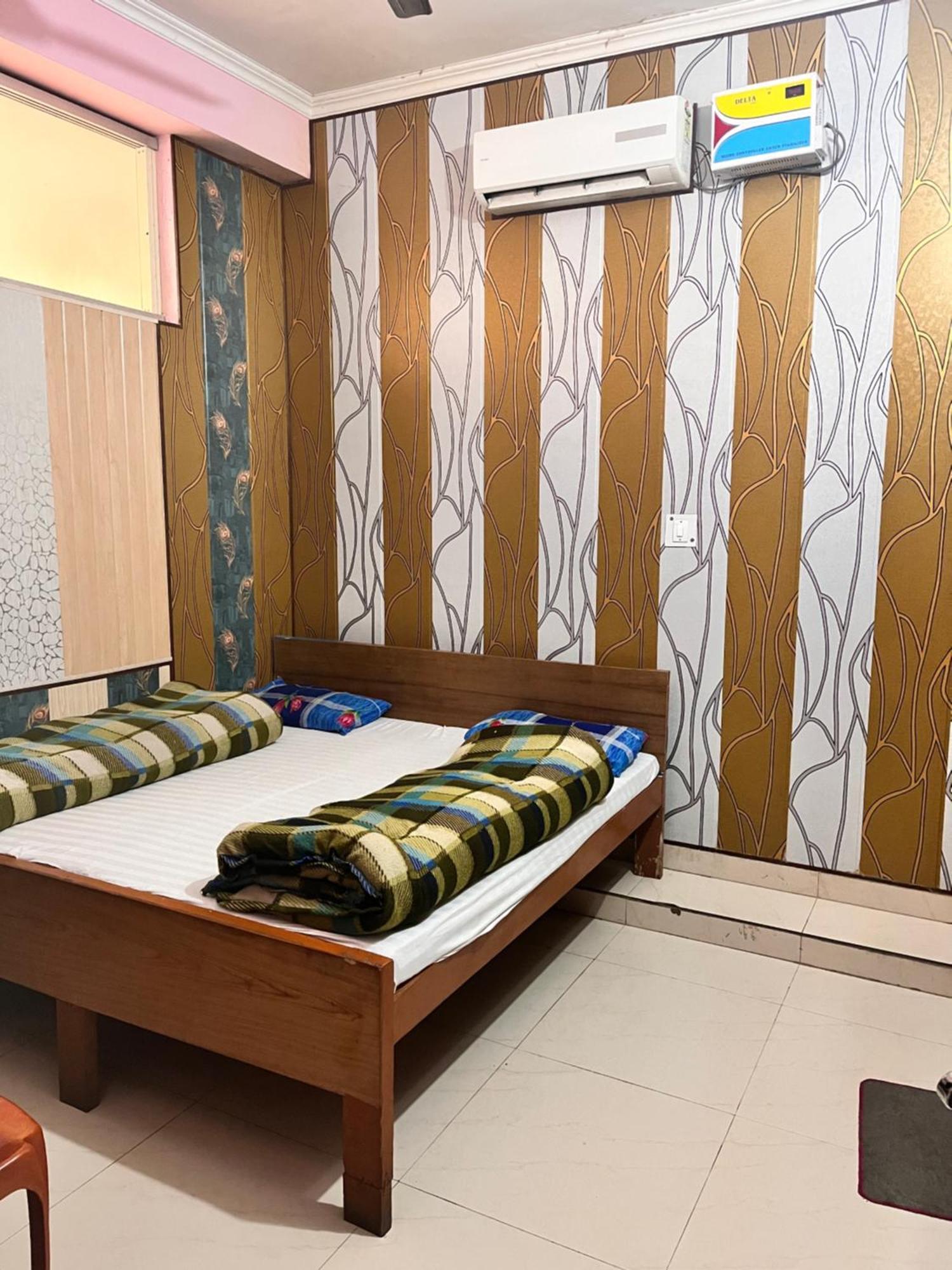 Hotel Pushpanjali Haldwāni المظهر الخارجي الصورة